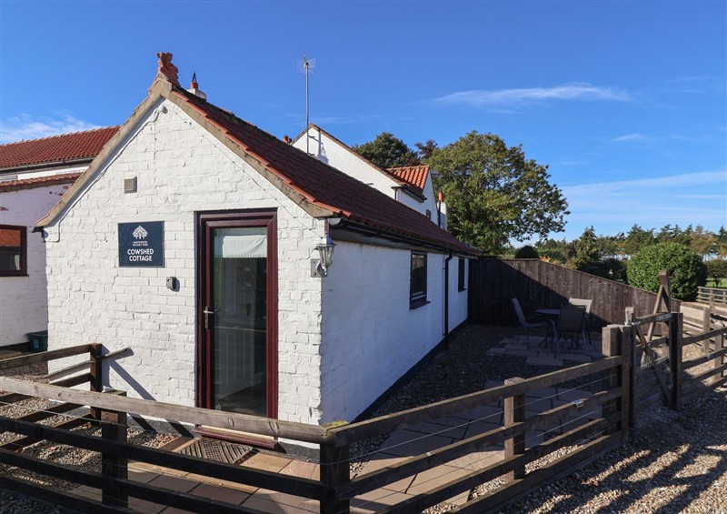 Outside at Cowshed Cottage, East Knapton near Rillington