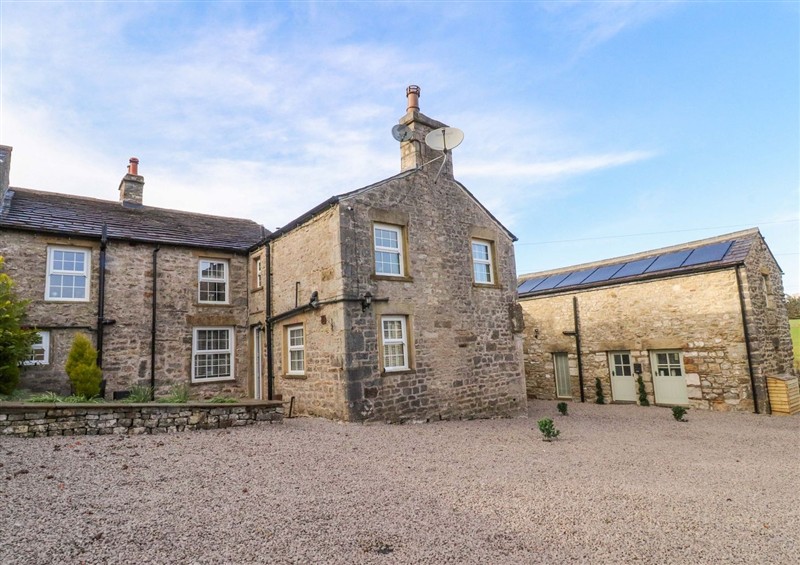The setting at Cowside Farm, Langcliffe near Settle