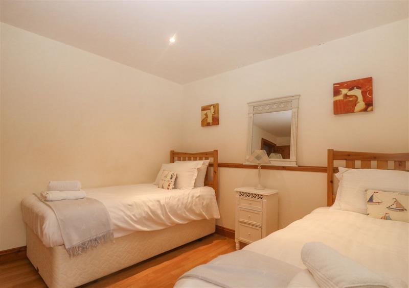 One of the 3 bedrooms (photo 2) at Cowslip Barn, Cornworthy near Dittisham