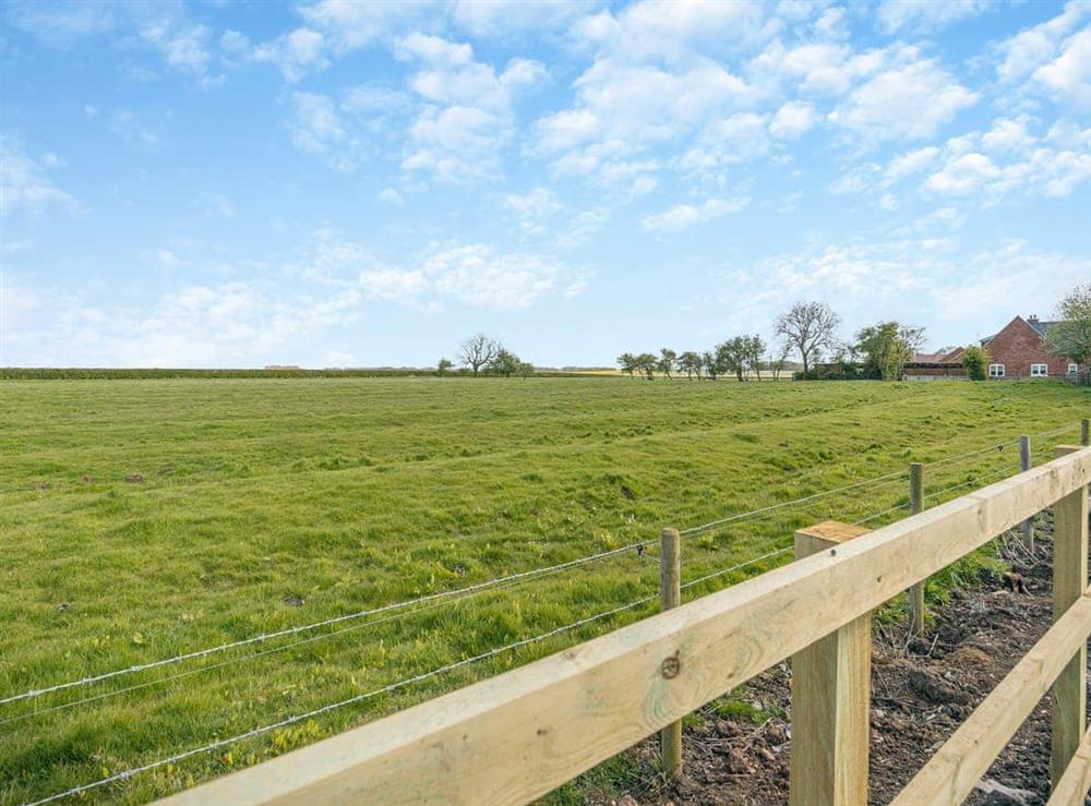 Surrounding area at Cowslip Cottage in Maltby-Le-Marsh, Lincolnshire