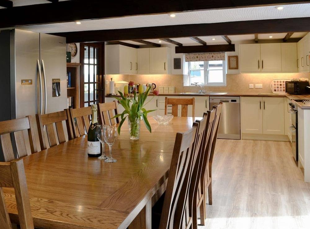Well equipped kitchen/ dining room at Cowslip in Holsworthy, Devon