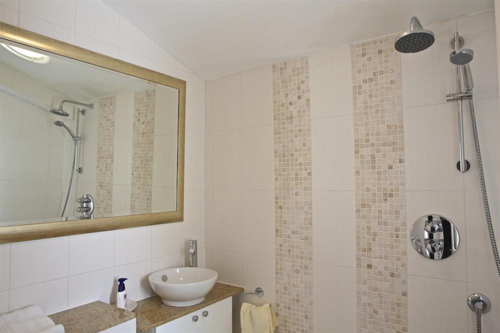 Luxury contemporary wet/shower room at Coxswains Watch in 59 Fore Street, Salcombe