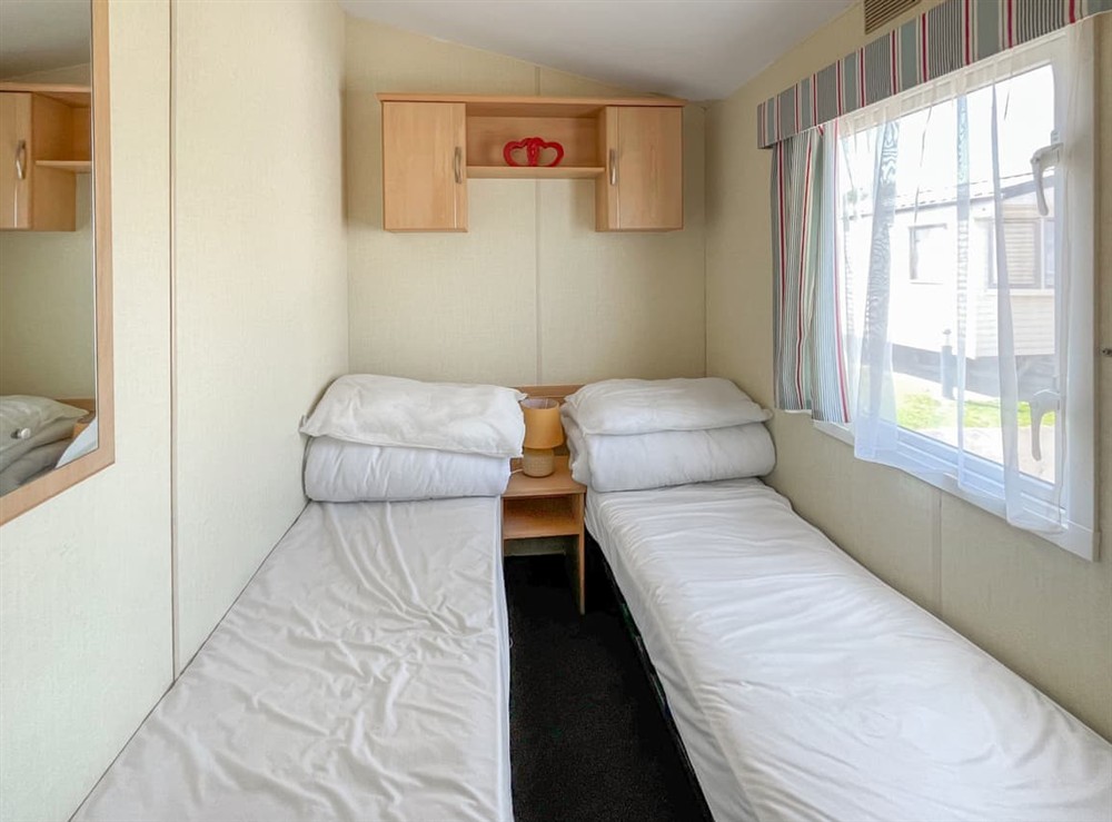 Twin bedroom