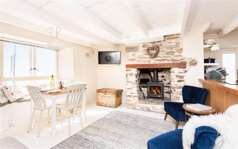 The open plan living room at Crabbers Rest in Polperro