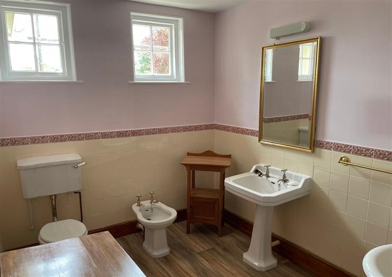 Bathroom (photo 2) at Crablake Farmhouse, Exminster