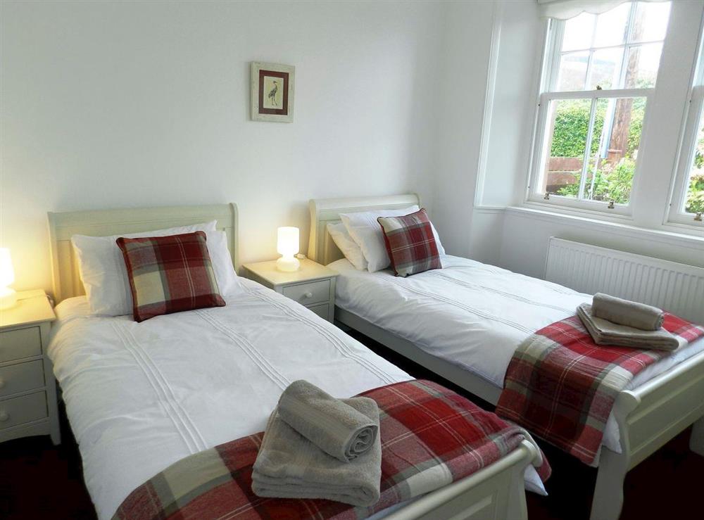 Cosy twin bedroom at Craegard House in Corrie, Isle of Arran, Scotland