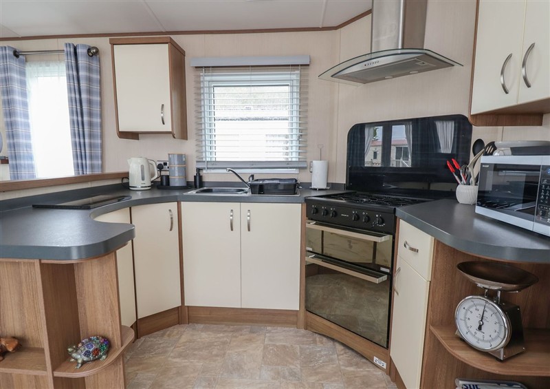 The kitchen at Crafnant 5 (C5), Gwespyr
