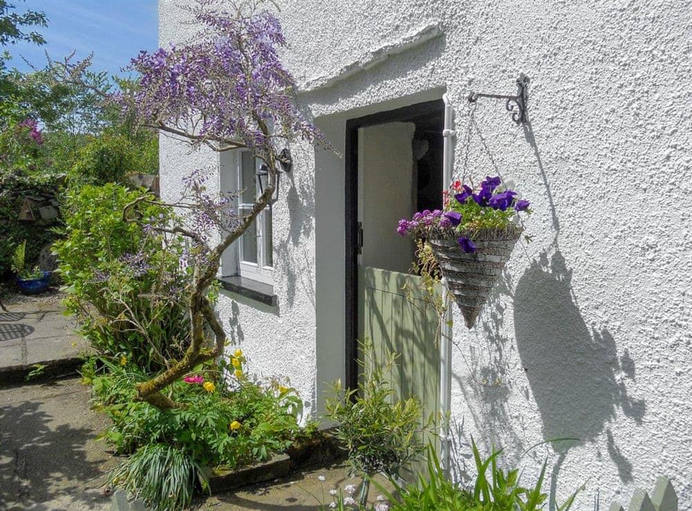 Charming holiday home at Cragg Cottage in Bouth, Newby Bridge., Cumbria
