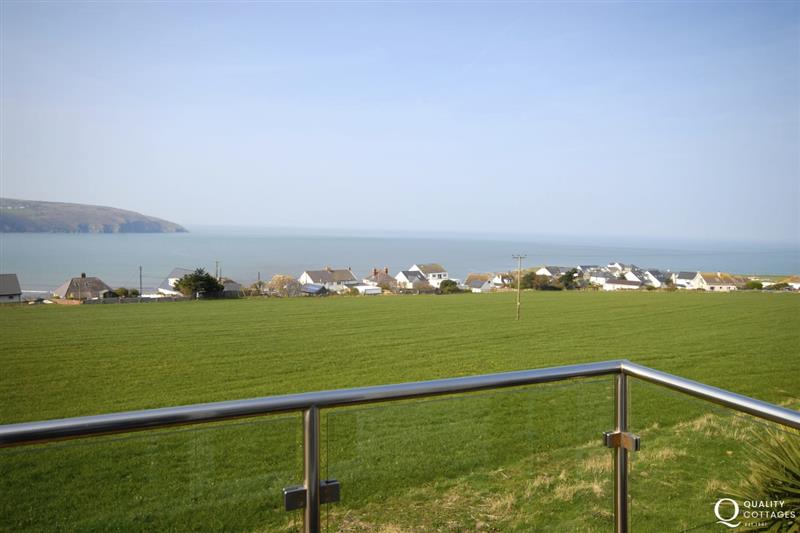 Relax and enjoy coastal views over the Teifi Estuary to Cemaes Head at Craig Silian, Gwbert