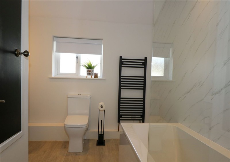 The bathroom (photo 2) at Craig y Llan, Beddgelert