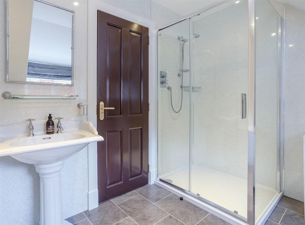 Shower room (photo 3) at Craigendarroch House in Ballater, Aberdeenshire