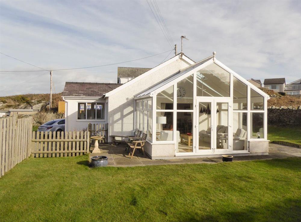 Photos of Craigneish Bungalow, Trearddur Bay, near Holyhead, Isle of