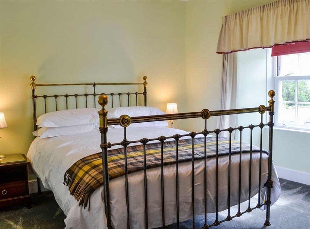 Double bedroom at Craigvar House in Castle Douglas, Kirkcudbrightshire