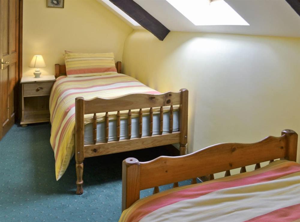 Twin bedroom at Craneham Court in Bideford, Devon