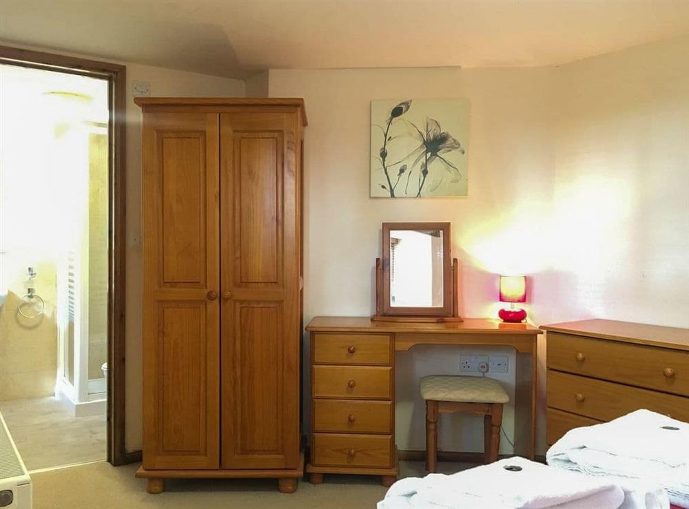 Double bedroom (photo 2) at Crantock Cottage in Goonhavern, near Newquay, Cornwall