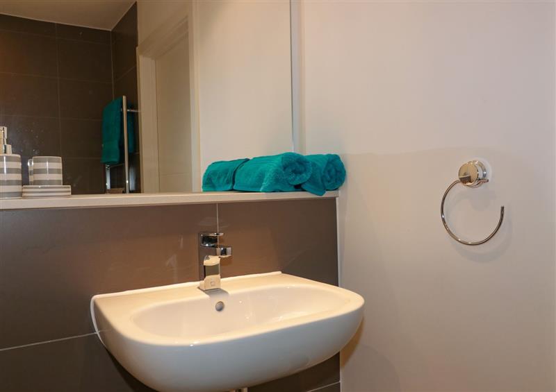 This is the bathroom at Crantock View, Newquay
