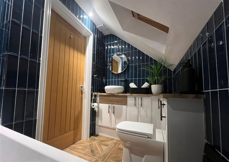 The bathroom at Craster House, Seahouses