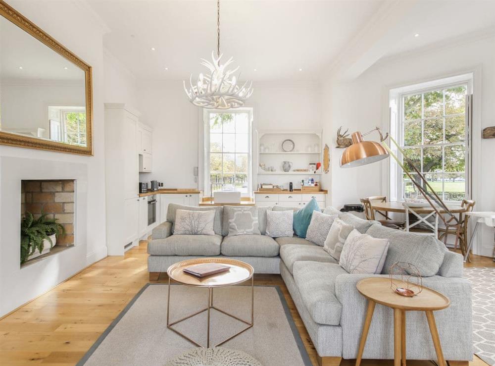 Photos of Craven House Apartments Upper Garden Suite at Craven House