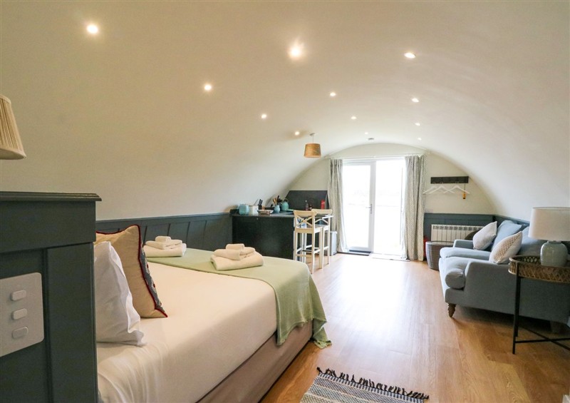 A bedroom in Creags (photo 2) at Creags, Cullipool