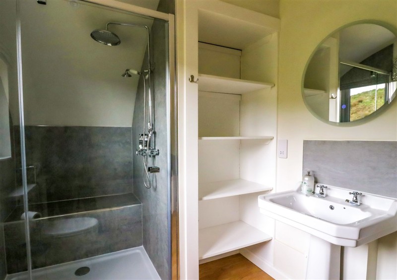 This is the bathroom at Creags, Cullipool