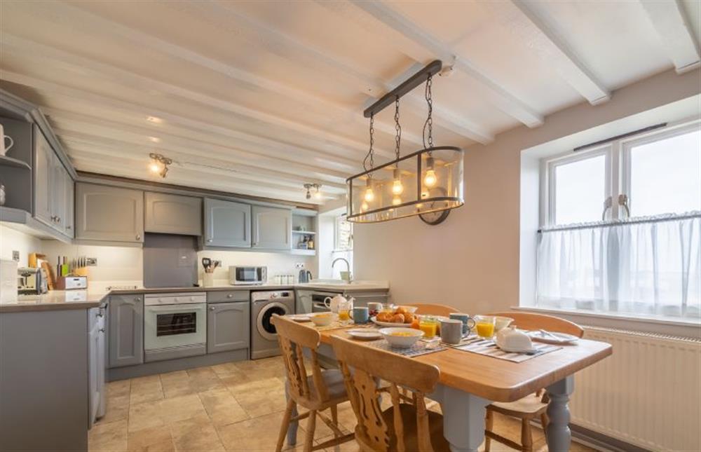 Ground floor: Seating for four around the table at Creek Cottage, Wells-next-the-Sea