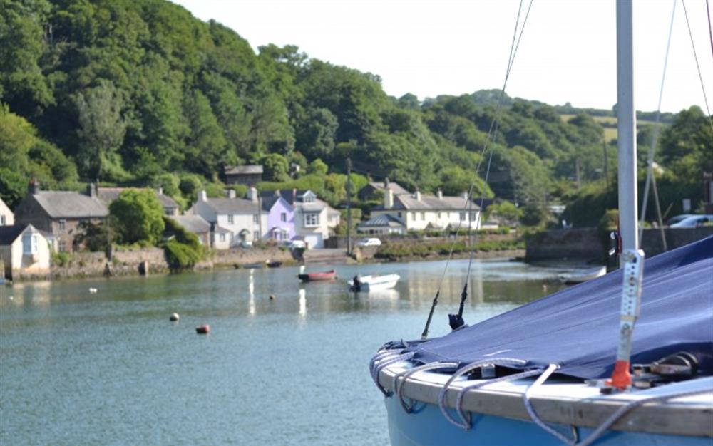 Noss Mayo.  at Creek End in Noss Mayo