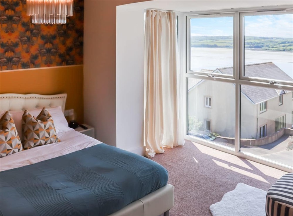 Double bedroom at Crescent House in Haverfordwest, Dyfed