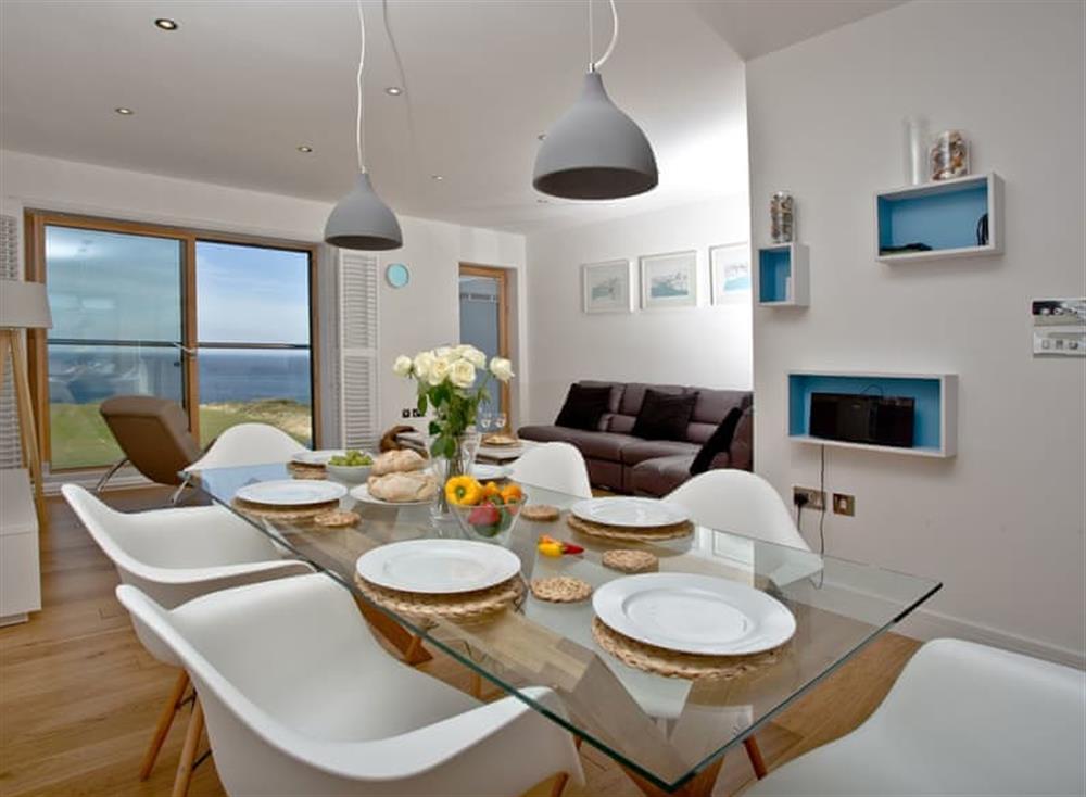 Open plan living space at Crest@64 in Newquay, Cornwall