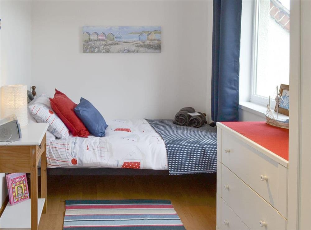 Relaxing single bedroom at Crew House in Craster, near Alnwick, Northumberland