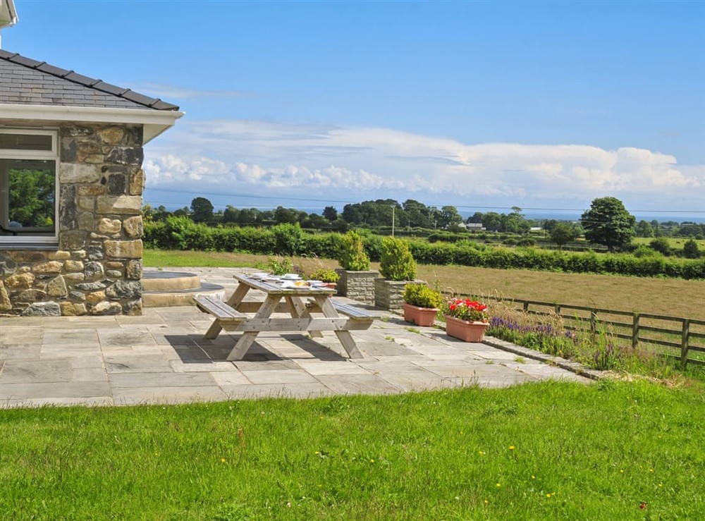 Outdoor area at Gelli Gron (Open Pastures), 
