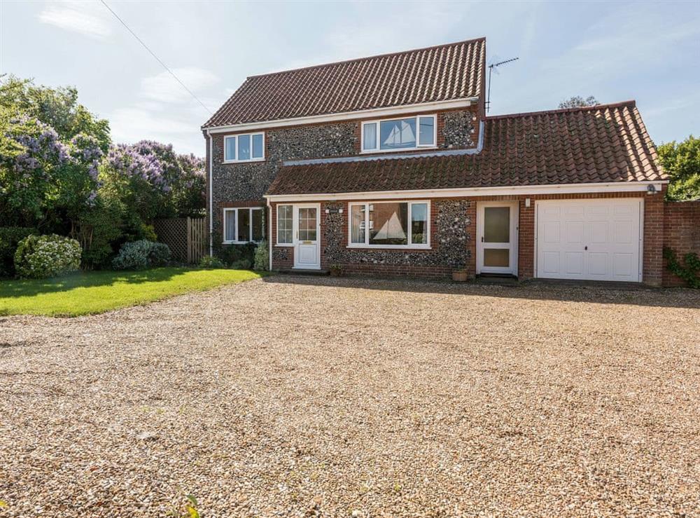 Detached holiday home at Crinkum in Titchwell, near Hunstanton, Norfolk