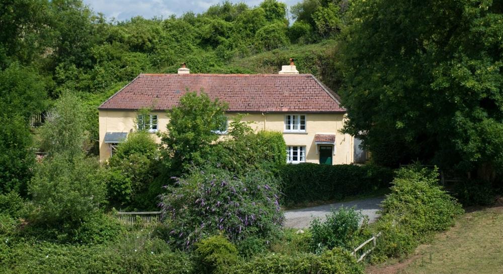 Exterior frontage of Crockers Cottage, Kingswear, Devon