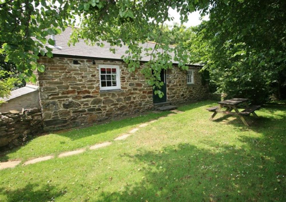 Rear entrance and garden at Croft Prince Barn in St Agnes
