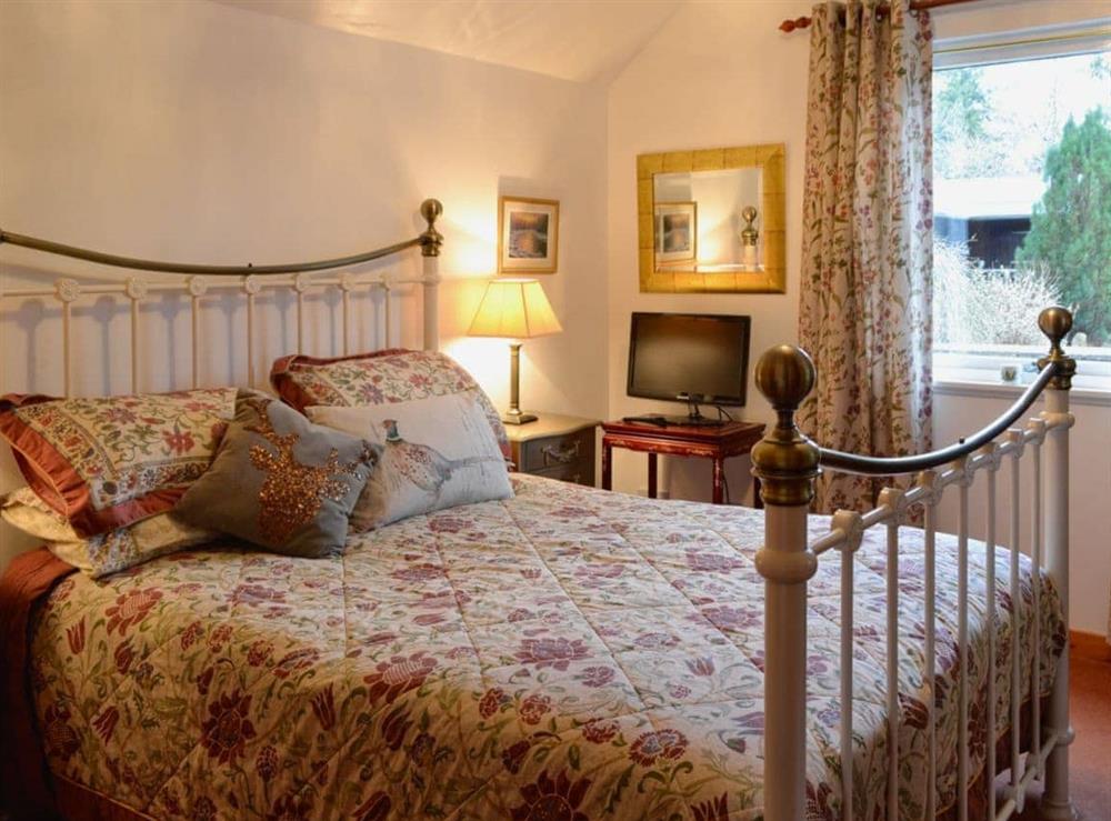 Double bedroom at Croiscrag Cottage in Aboyne, Aberdeenshire