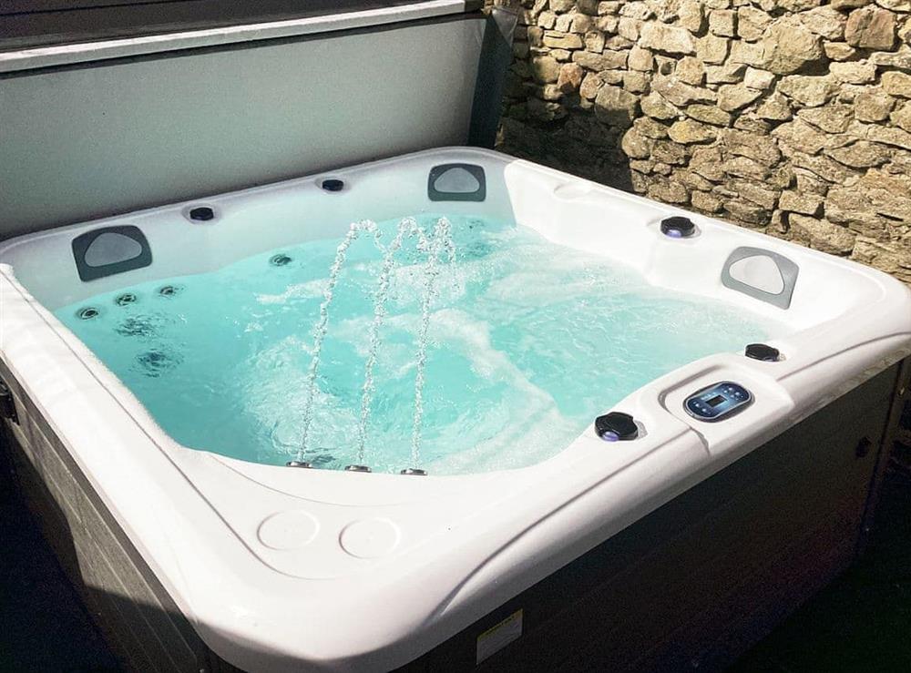 Hot tub at Cromwell House in Long Preston, near Settle, North Yorkshire