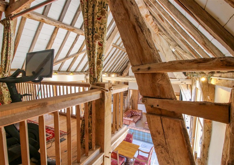 The setting (photo 2) at Crook Barn, Tenbury Wells