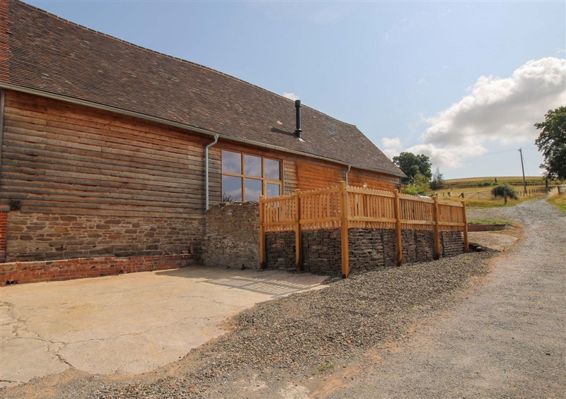 The setting of Crook Barn at Crook Barn, Tenbury Wells