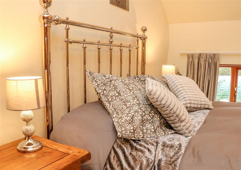 A bedroom in Crooke Barn at Crooke Barn, Withleigh near Tiverton