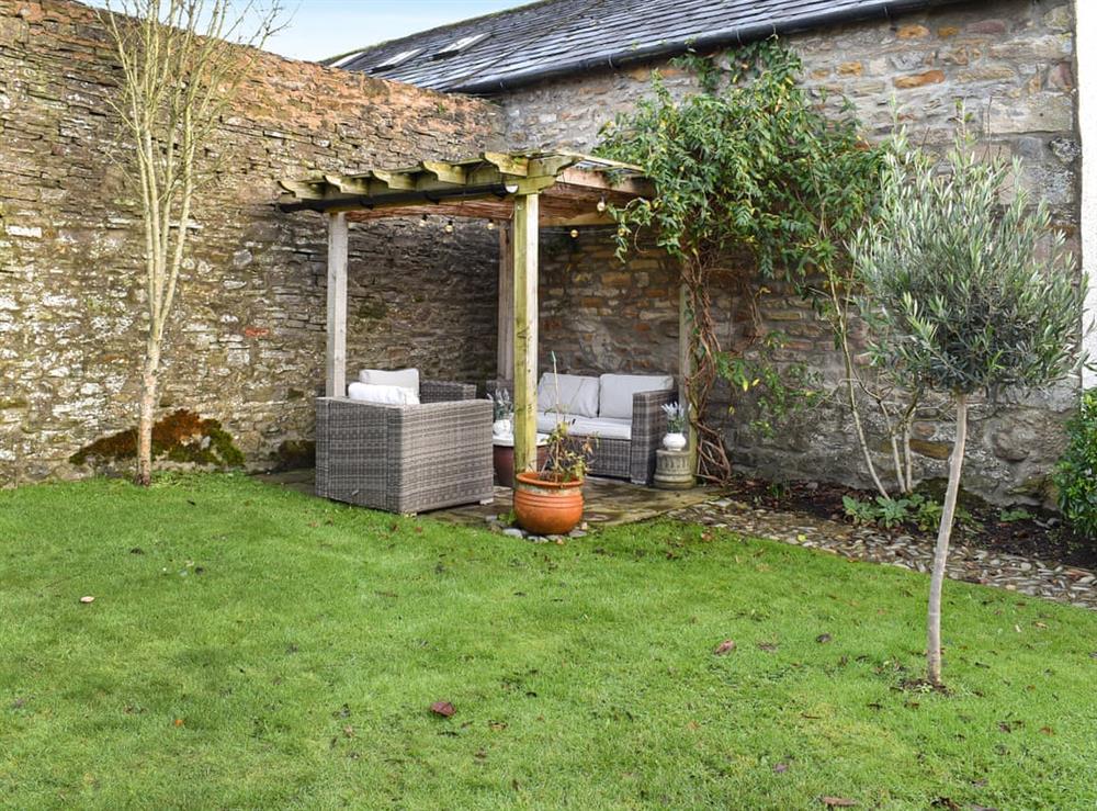 Sitting-out-area at Cross House Cottage in Carnforth, Lancashire