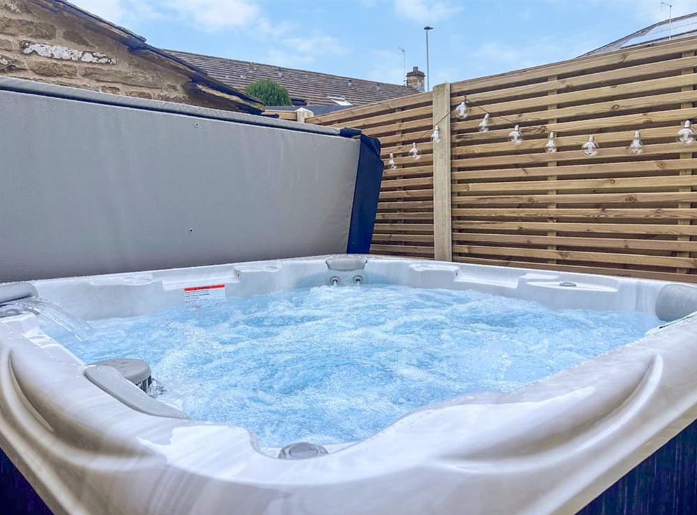 Hot tub at Cross Keys Cottage in Skipton, North Yorkshire