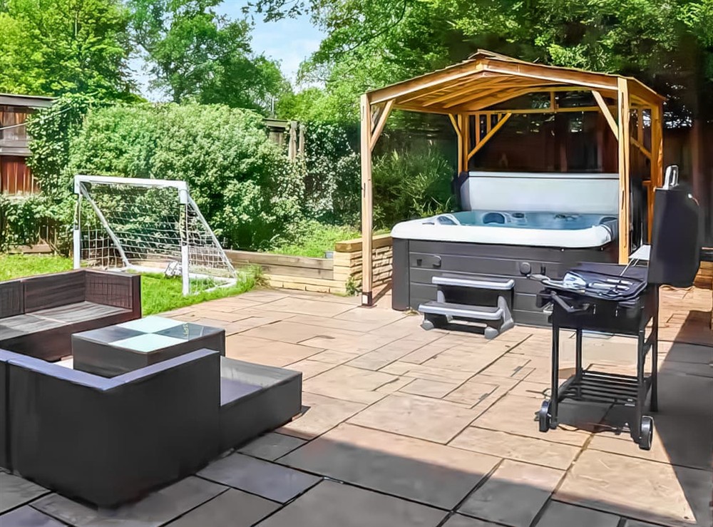 Hot tub at Cross Lane Cottage in Pudsey, near Leeds, West Yorkshire
