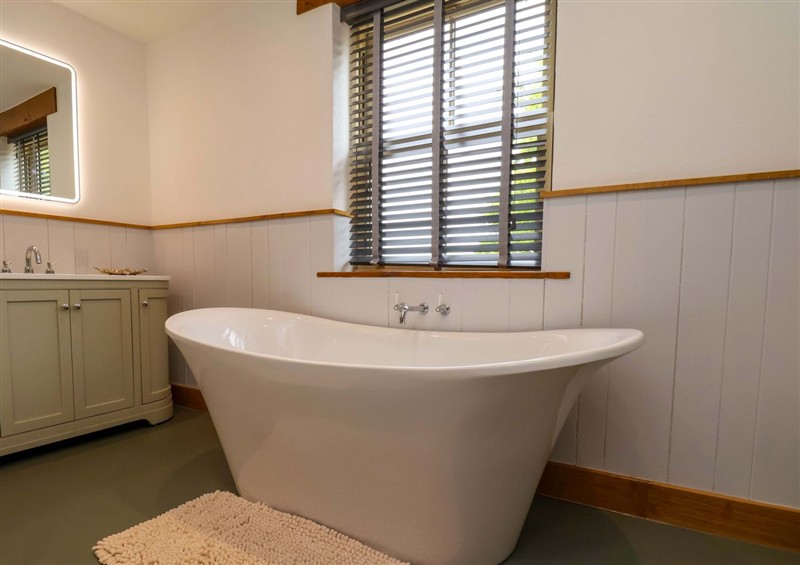 Bathroom at Crossbutts Farmhouse, Whitby