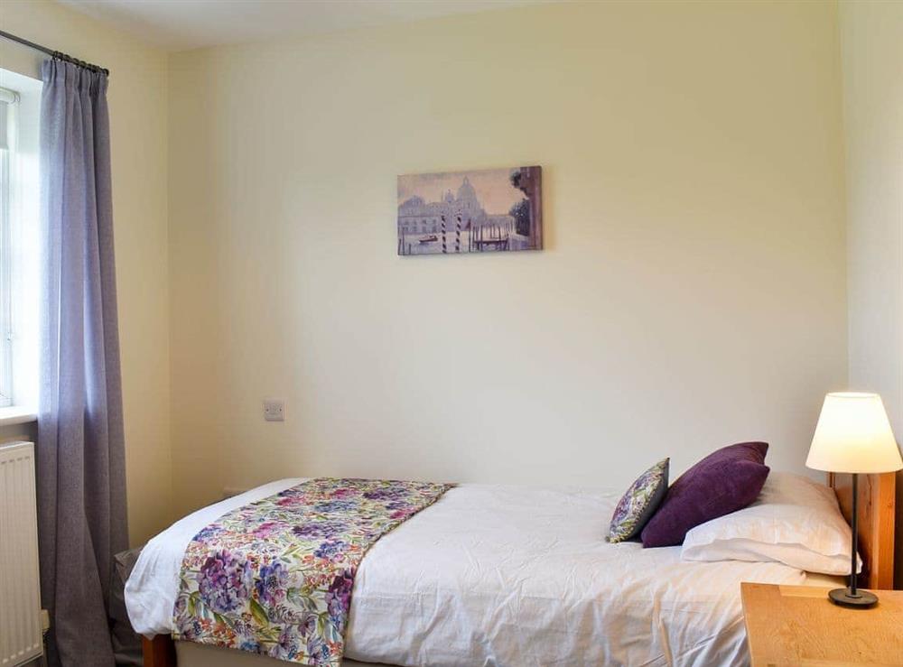 Single bedroom at Crown Cottage in Horsted Keynes, West Sussex