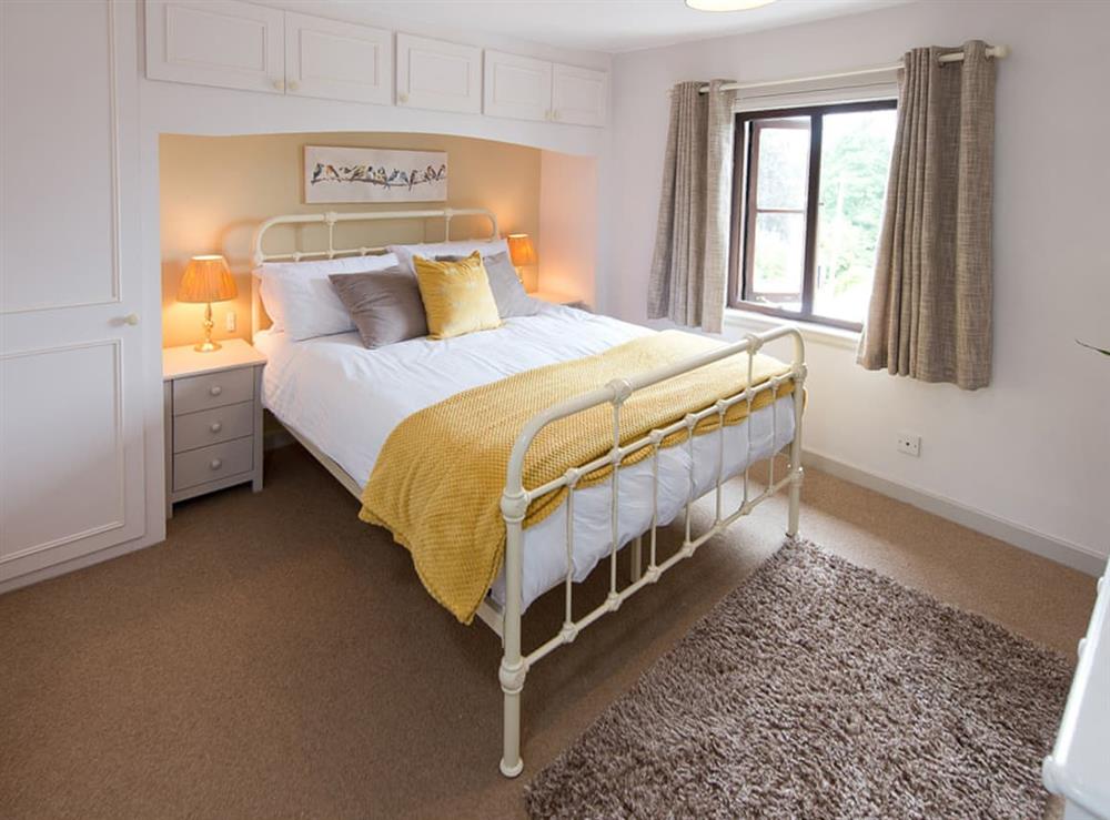 Double bedroom (photo 10) at Crown Inn in Woolhope, near Ledbury, Herefordshire