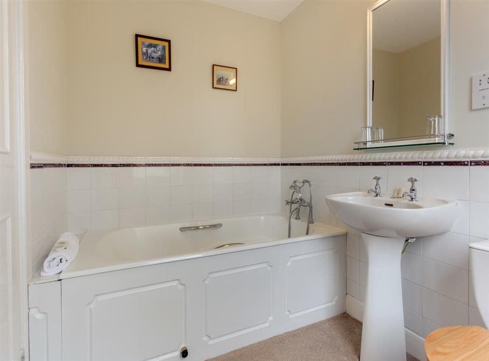 En-suite (photo 2) at Cruives Lodge in Beauly, near Inverness, Inverness-Shire