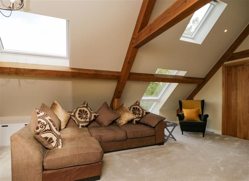 Enjoy the living room at Cuckoo Penn Hideaway, Kings Stanley