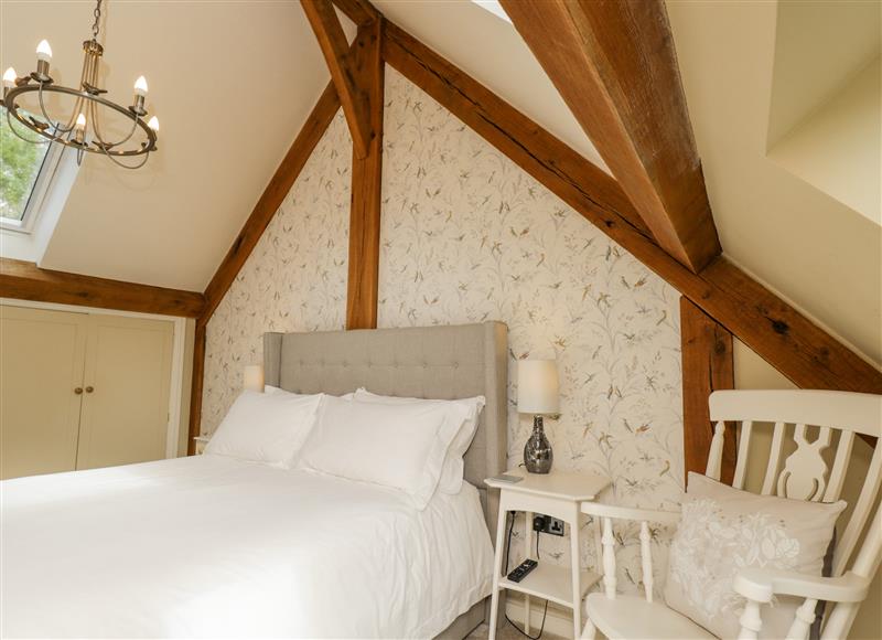 This is a bedroom (photo 4) at Cuckoo Penn Hideaway, Kings Stanley