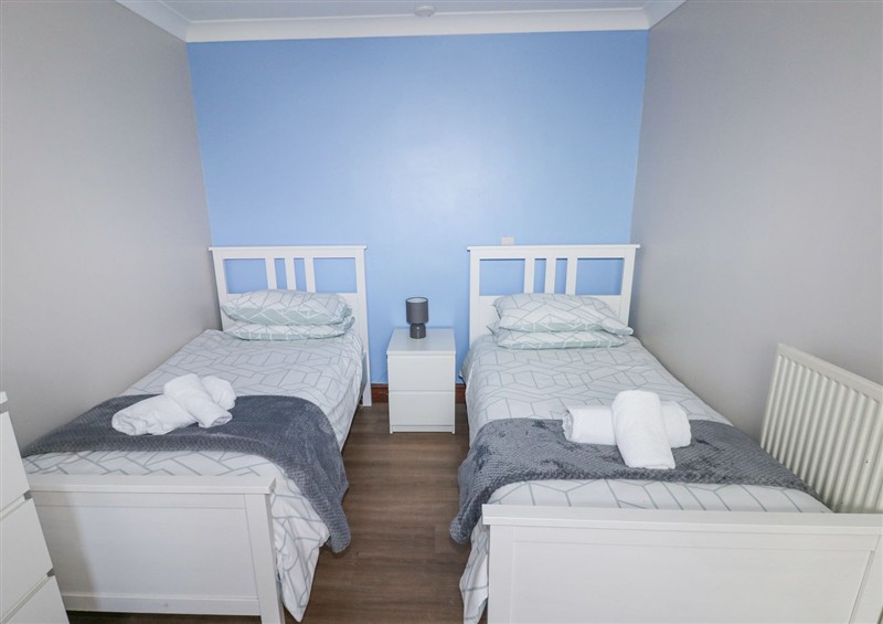 One of the bedrooms (photo 4) at Cuddfan, Llanteg