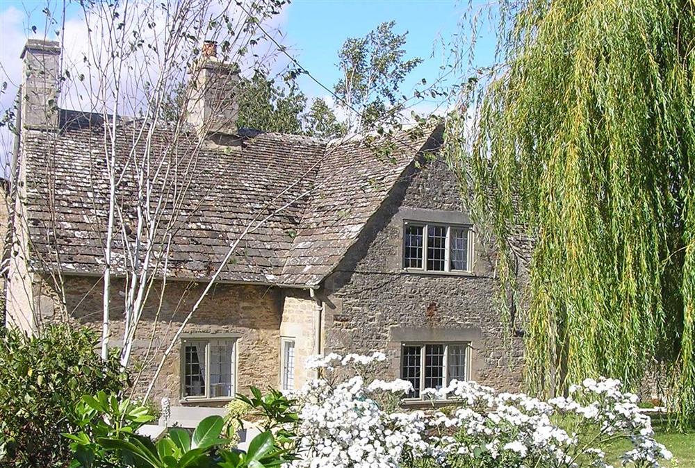 Culls Cottage occupies an idyllic setting at Culls Cottage, Southrop