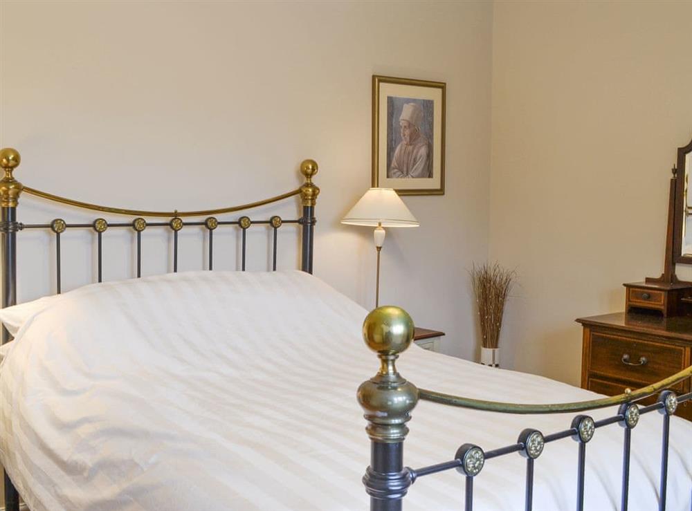Characterful double bedroom at Cumberland House in Orton, near Appleby, Cumbria
